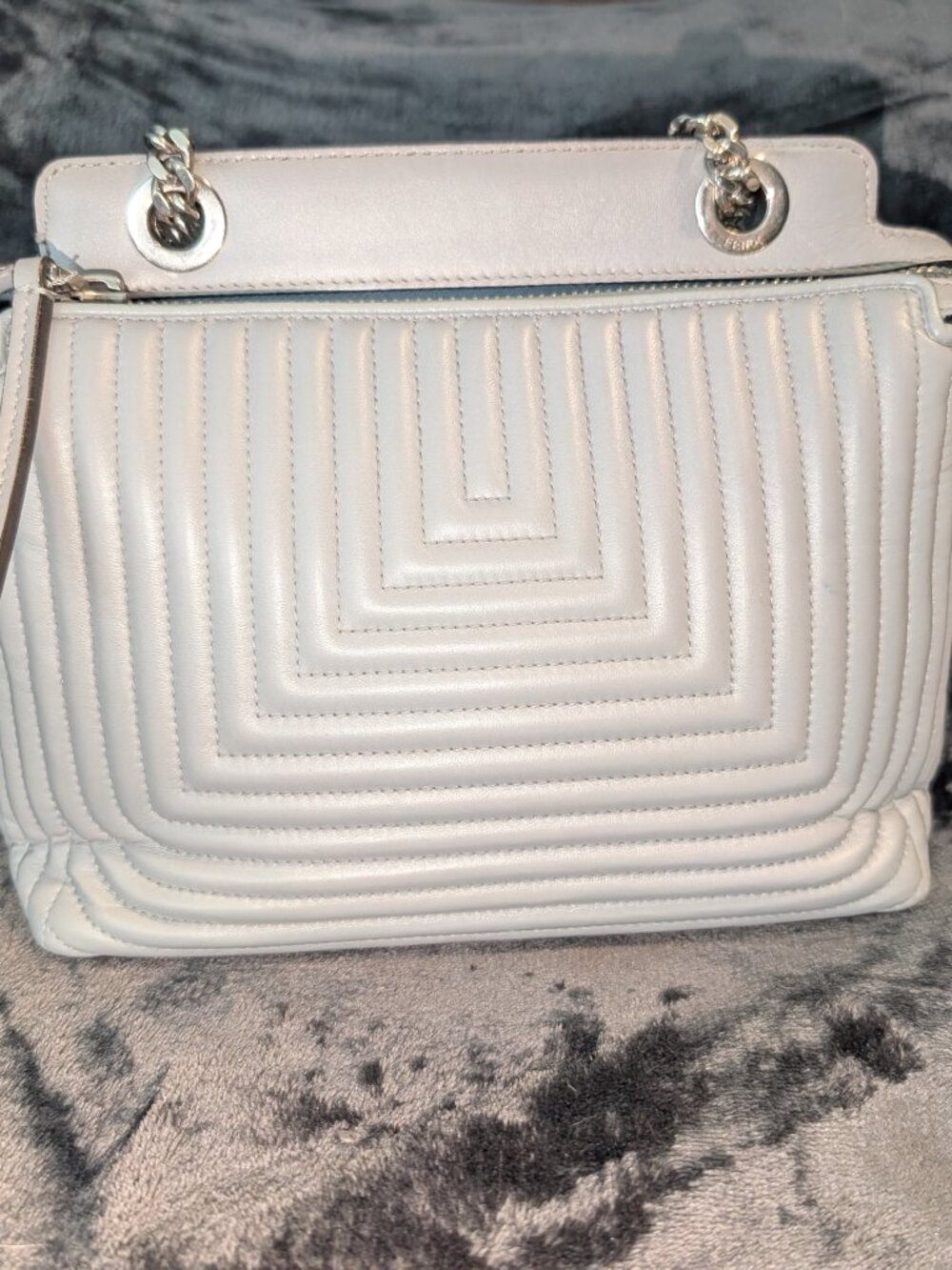 FENDI Dotcom Click Chain Shoulder Bag (Authentication Included) - Picture 7 of 16